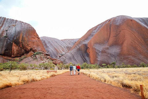 2-Day Uluru (Ayers Rock) And Kata Tjuta Trip From Alice Springs - Accommodation NSW 1