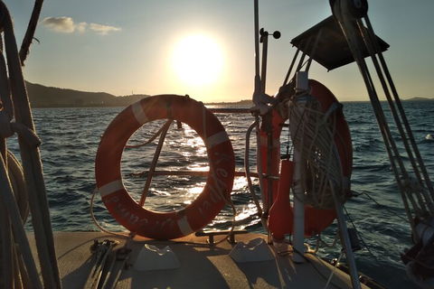 Townsville Small Group Early Morning Sailing Cruise Boat Tour Charter Hire - Accommodation NSW 0