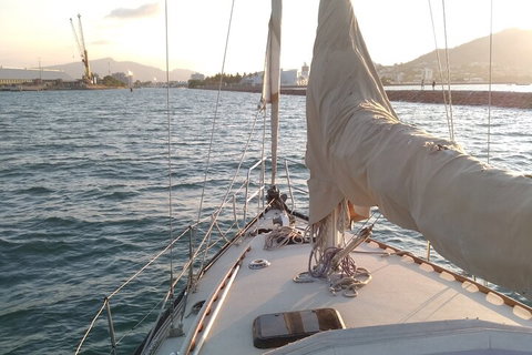 Townsville Small Group Early Morning Sailing Cruise Boat Tour Charter Hire - Accommodation NSW 1