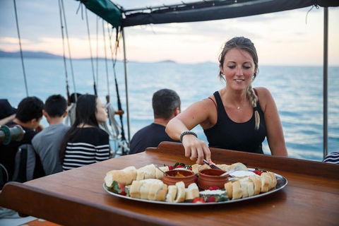 Fly & Sail Package (With Providence) - Accommodation NSW 0