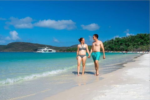 Whitehaven Beach Half-Day Cruises - Accommodation NSW 3