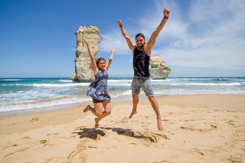 Great Ocean Road Reverse Itinerary With 12 Apostles From Melbourne - Accommodation NSW 3