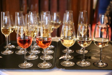 Yarra Valley Private Car Winery Tour And Chocolate.1-7 Passengers One Car Price - Accommodation NSW 3