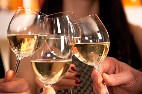 Yarra Valley Private Car Winery Tour And Chocolate.1-7 Passengers One Car Price - Accommodation NSW 5