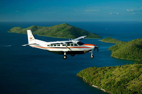 Reef And Island Scenic Flight From Airlie Beach - Accommodation NSW 3