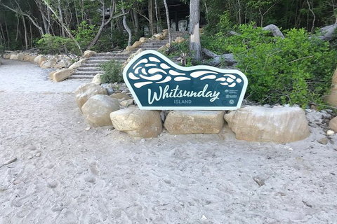 2 Night Small Group Whitsundays Sailing Adventure Aboard Mandrake - Accommodation NSW 1