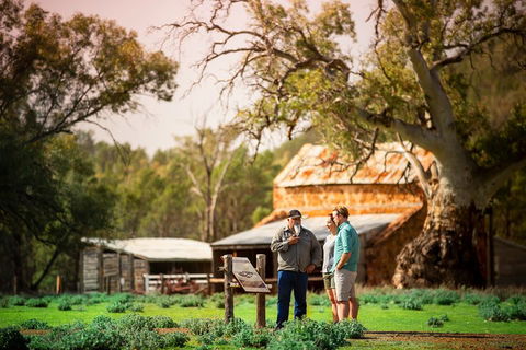 Yura Udnyu - Our Culture, Your Culture (Aboriginal Cultural Walk) - Accommodation NSW 0
